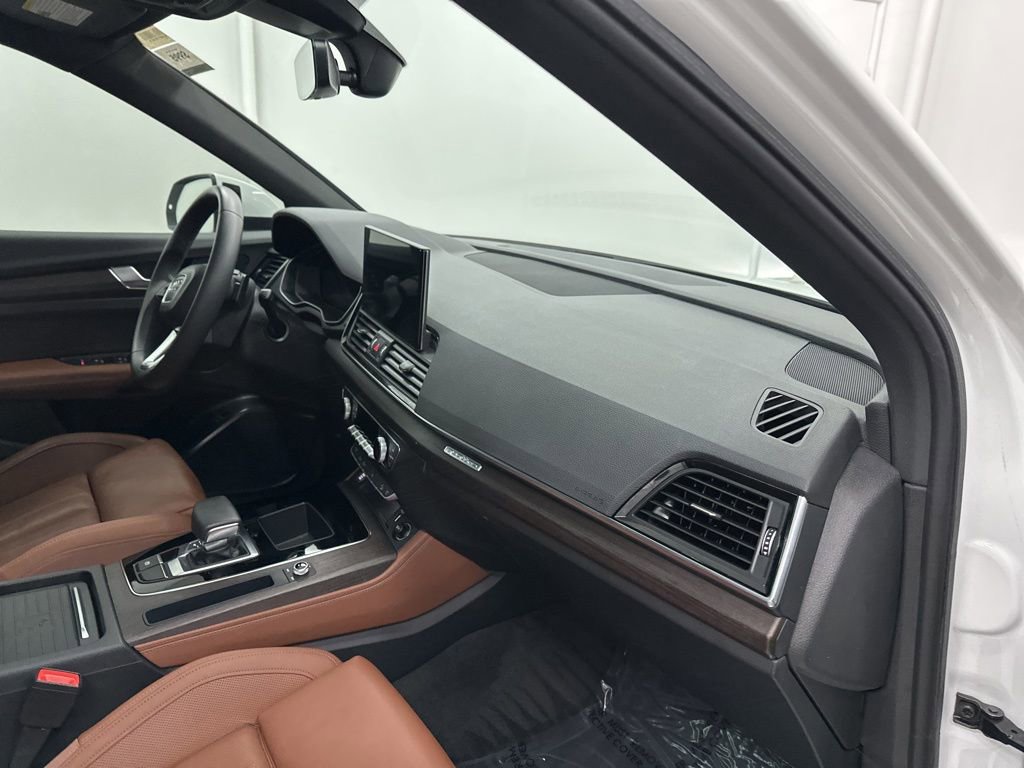Used 2021 Audi Q5 2.0T Premium Plus w/ Premium Plus Package image 29