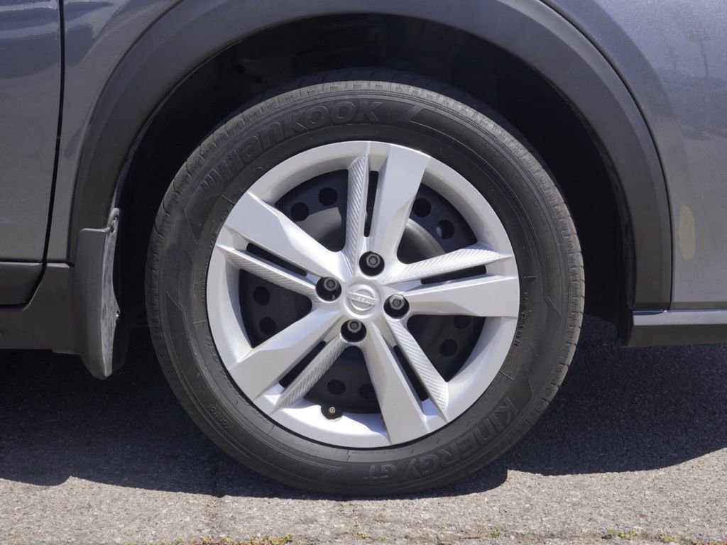 Certified 2024 Nissan Kicks S image 8