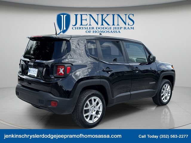 Certified 2023 Jeep Renegade Latitude AWD/4WD image 5