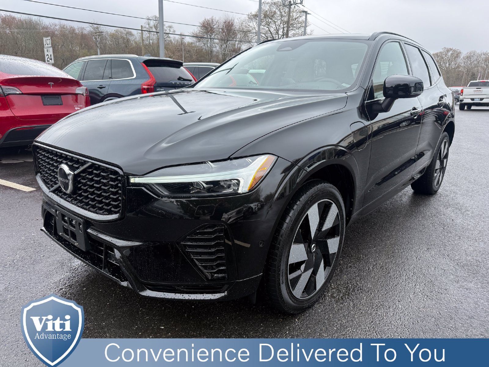 Certified 2024 Volvo XC60 T8 Ultimate AWD/4WD image 4