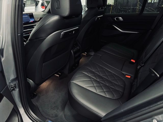 New 2026 BMW X5 xDrive40i AWD/4WD image 24
