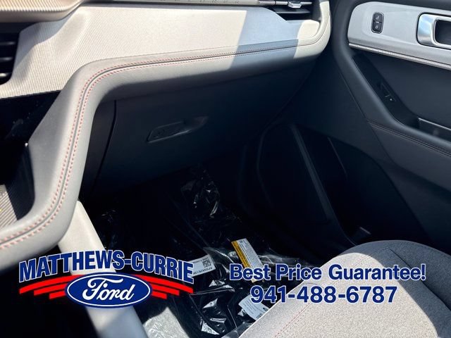 New 2026 Ford Explorer Active RWD image 24