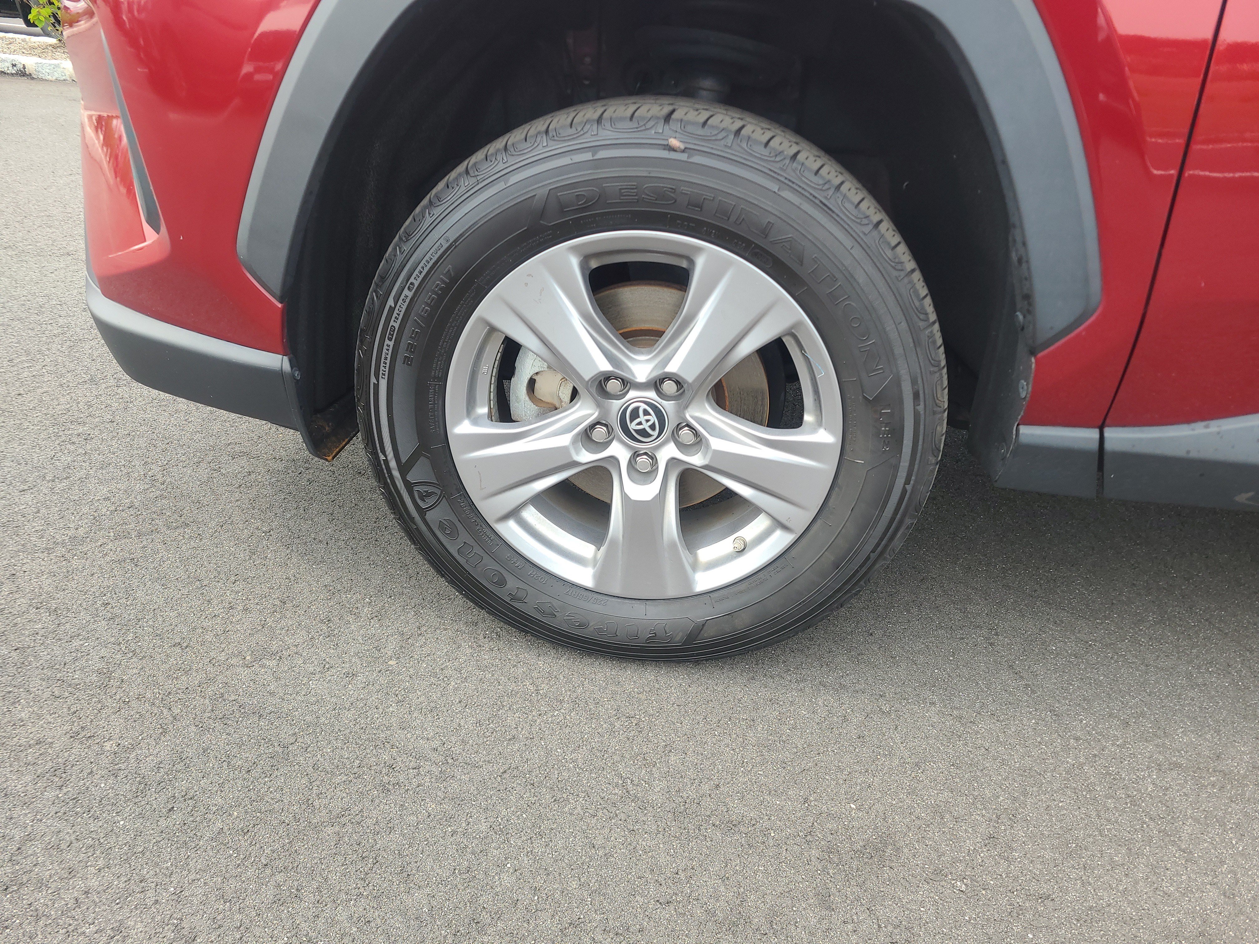 Certified 2024 Toyota RAV4 LE AWD/4WD image 9