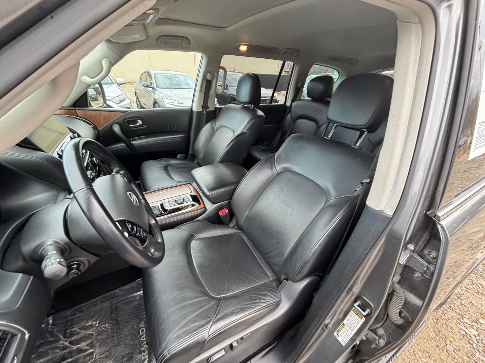 Used 2023 Nissan Armada SL image 38