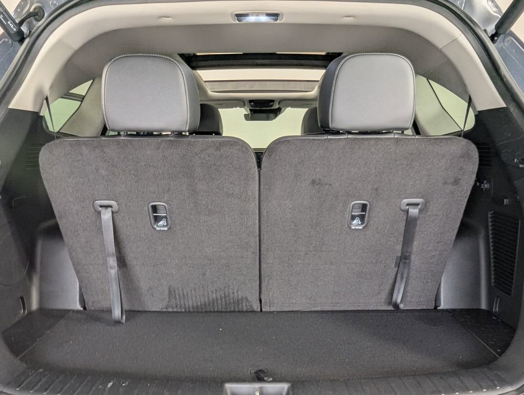 Used 2025 Kia Sorento EX w/ Panoramic Sunroof Package image 30