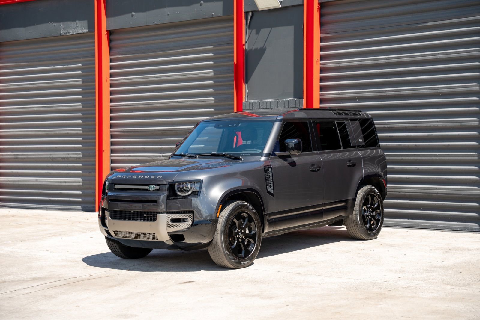 Used 2022 Land Rover Defender 110 X-Dynamic SE image 1