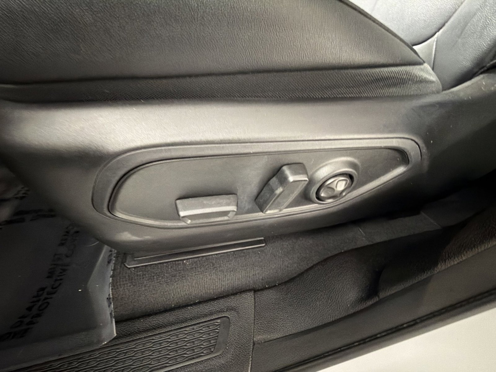 Used 2023 Jeep Grand Cherokee L Limited image 14