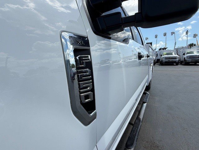 Used 2020 Ford F250 XL w/ Power Equipment Group image 24