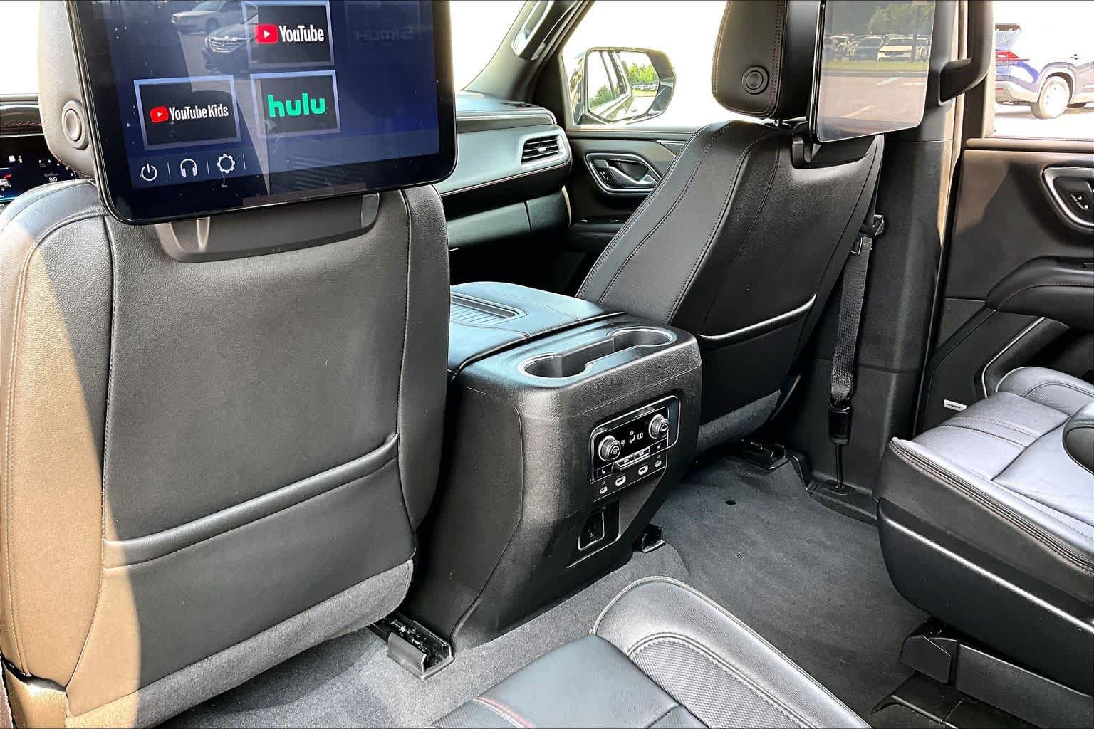 Used 2022 Chevrolet Tahoe RST w/ Luxury Package AWD/4WD image 36