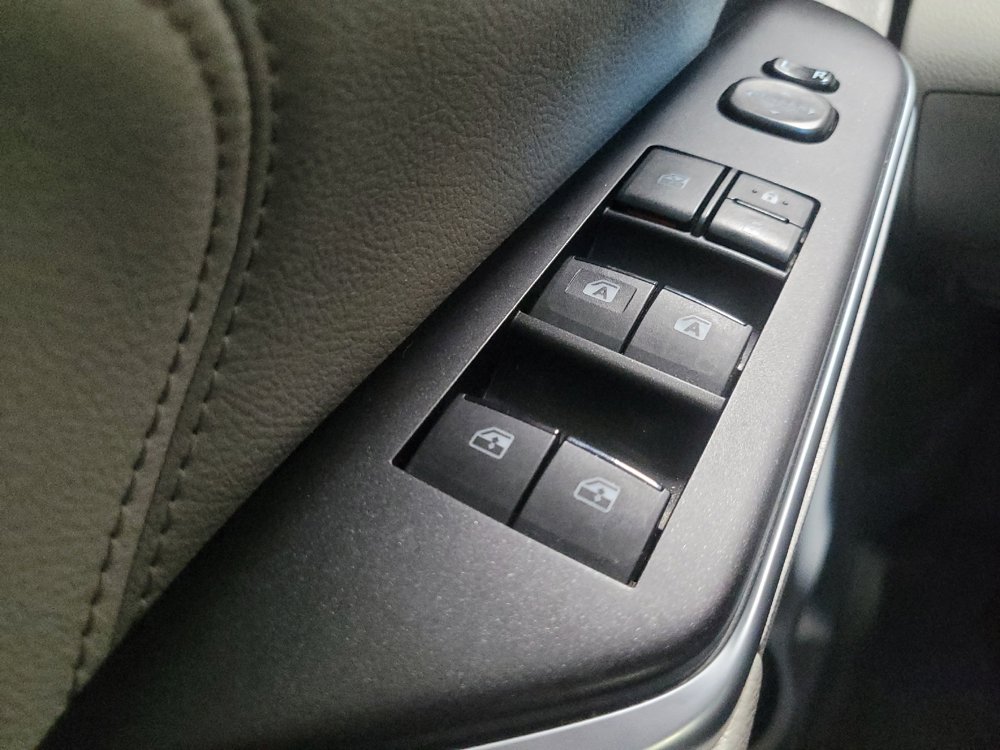 Used 2015 Toyota Camry XLE FWD image 27