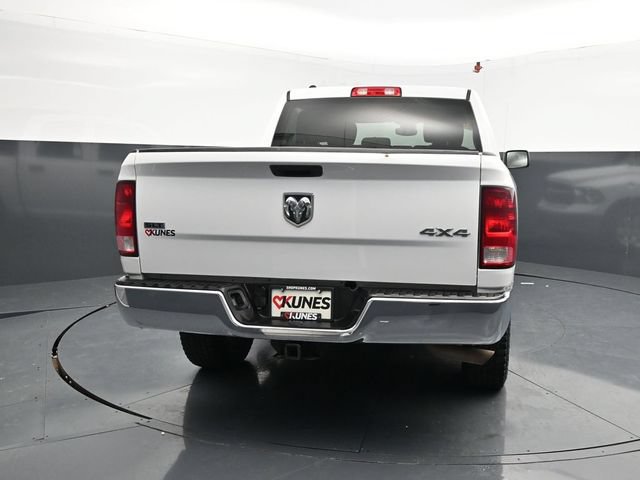 Used 2022 RAM 1500 Classic SLT AWD/4WD image 7