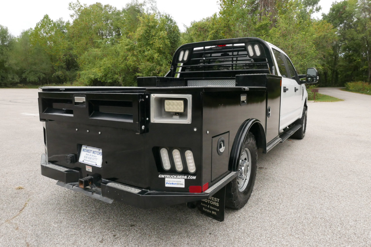 Used 2020 Ford F250 XL w/ Power Equipment Group image 6