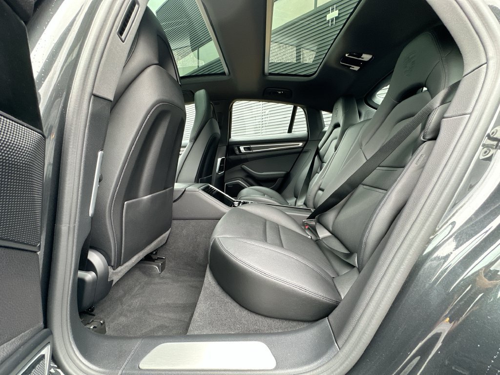 Certified 2023 Porsche Panamera 4 Platinum Edition AWD/4WD image 24