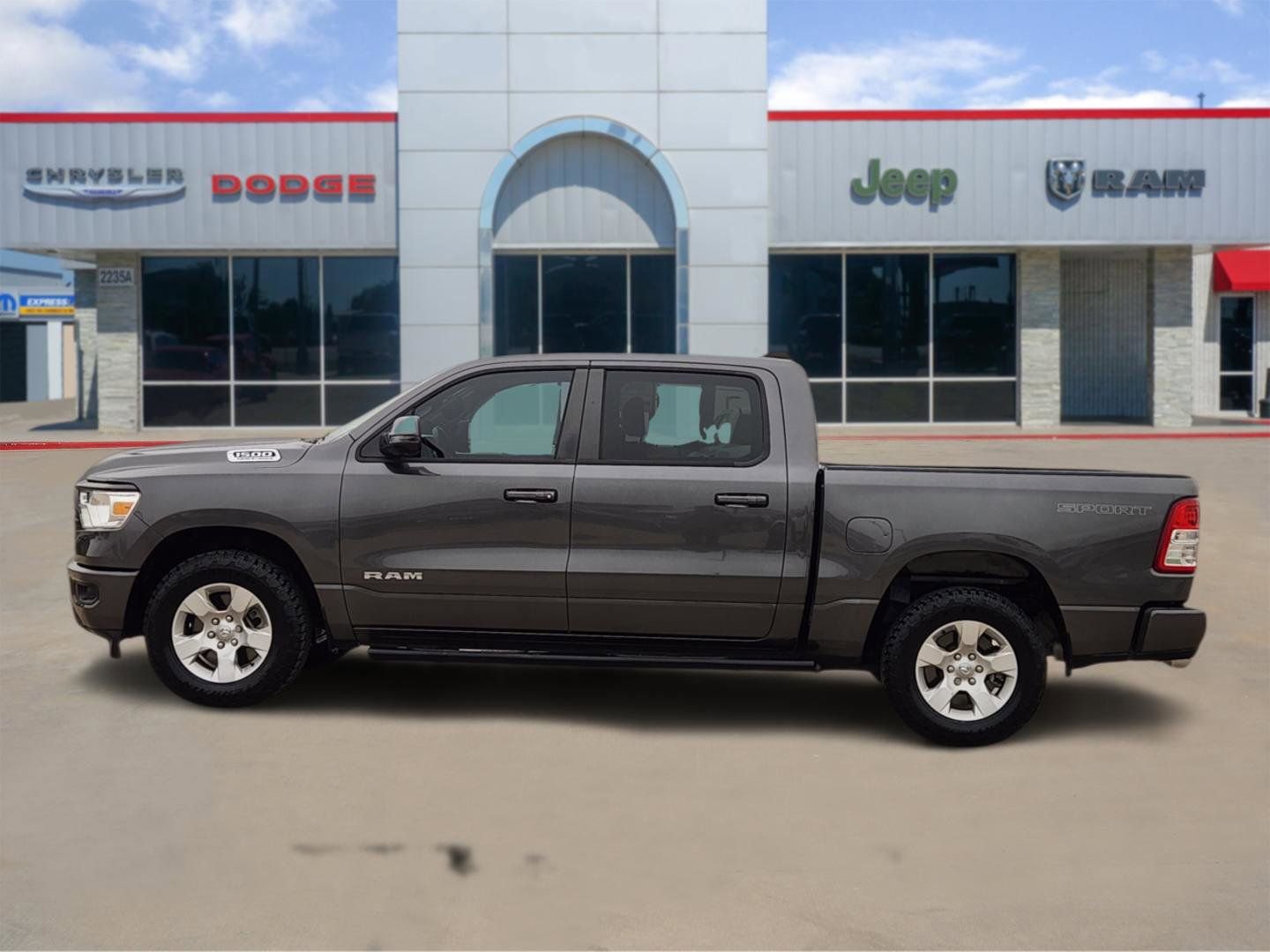 Used 2023 RAM 1500 Lone Star AWD/4WD image 3