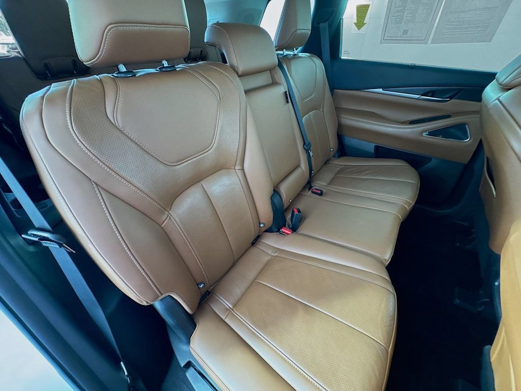 Certified 2023 INFINITI QX60 Sensory w/ Vision Package AWD/4WD image 30