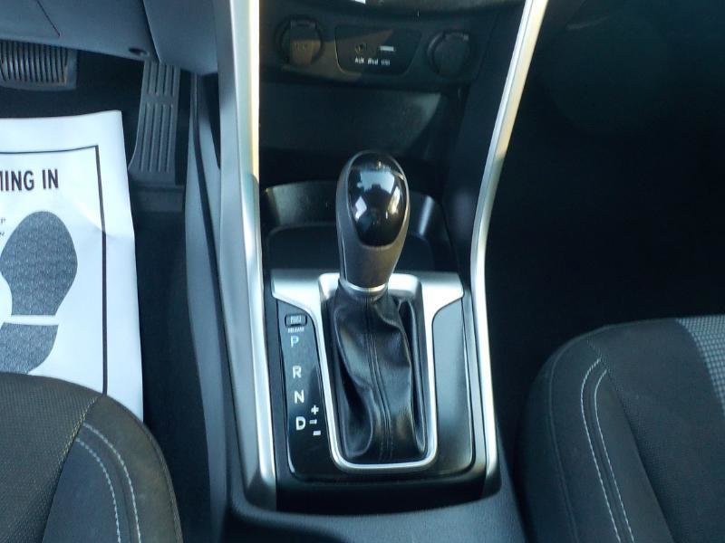 Used 2016 Hyundai Elantra GT FWD image 15