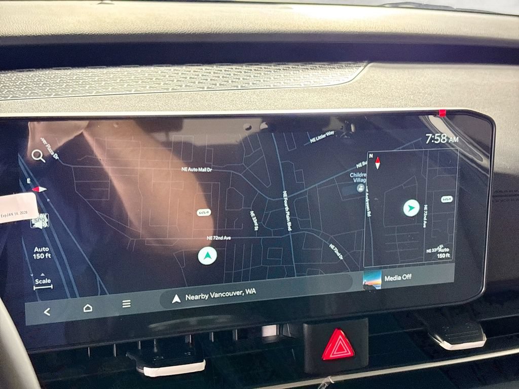 New 2027 Kia Carnival LXS FWD image 16