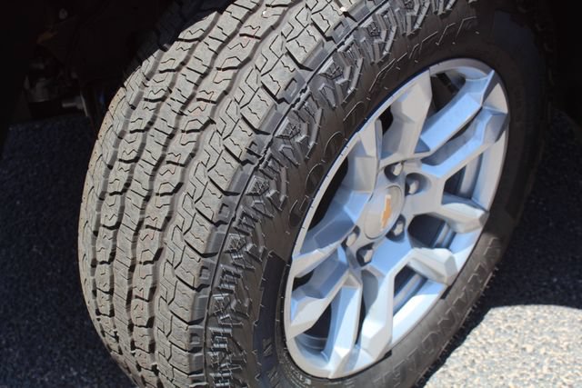 Used 2026 Chevrolet Silverado 1500 LT AWD/4WD image 12