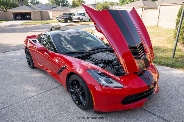 Used 2019 Chevrolet Corvette Stingray Coupe w/ Carbon Flash Badge Package image 15
