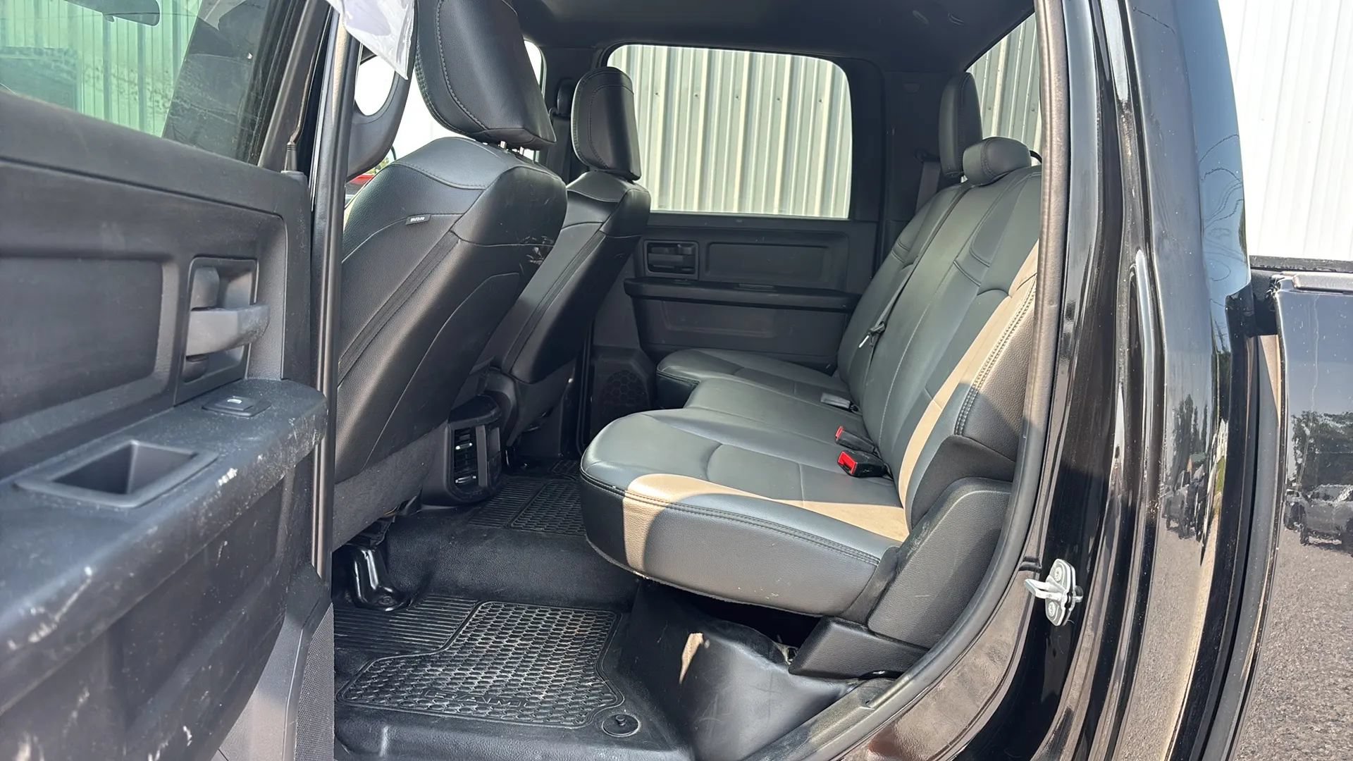 Used 2022 RAM 3500 Tradesman AWD/4WD image 18