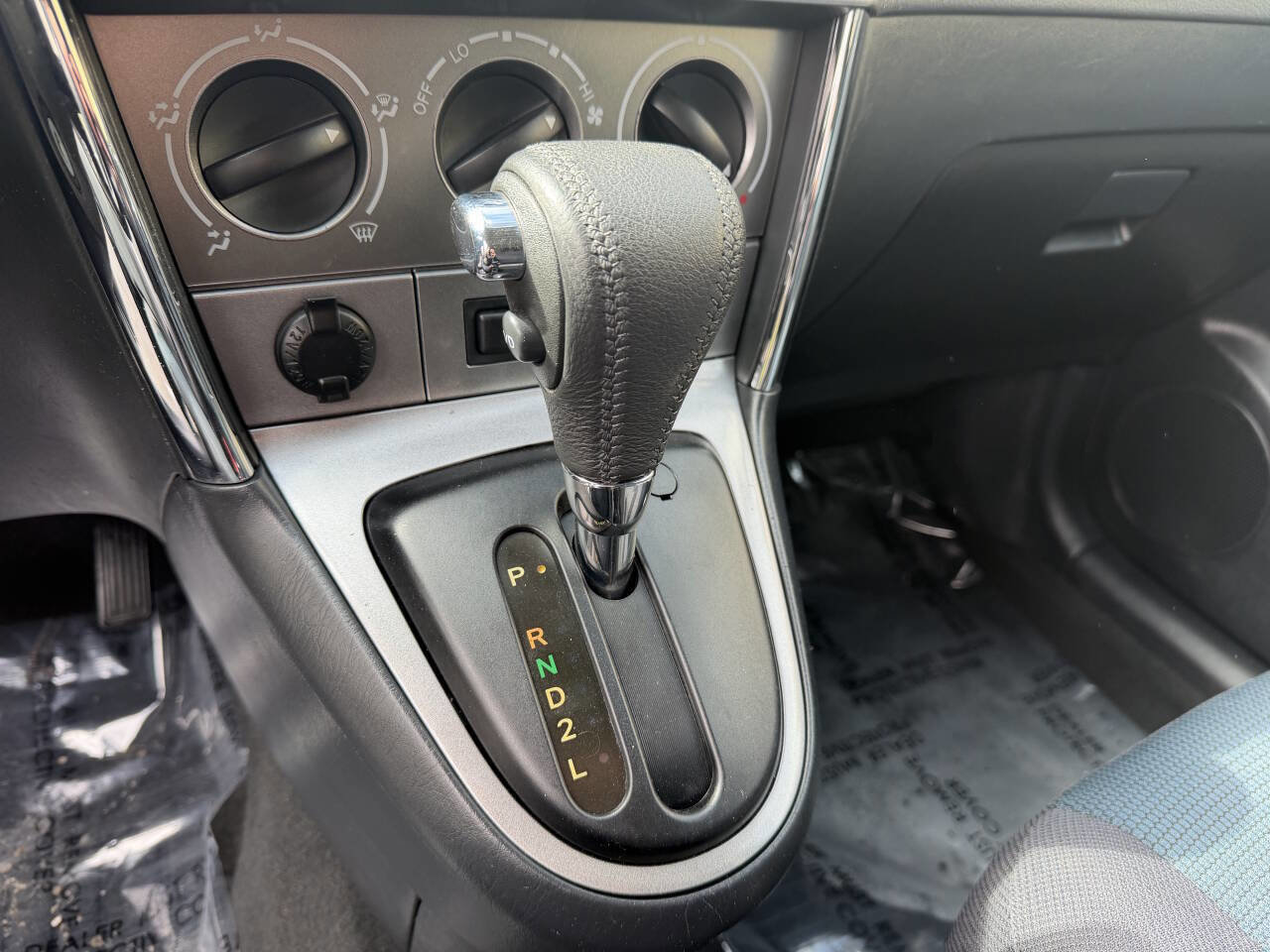 Used 2006 Toyota Matrix XR image 20