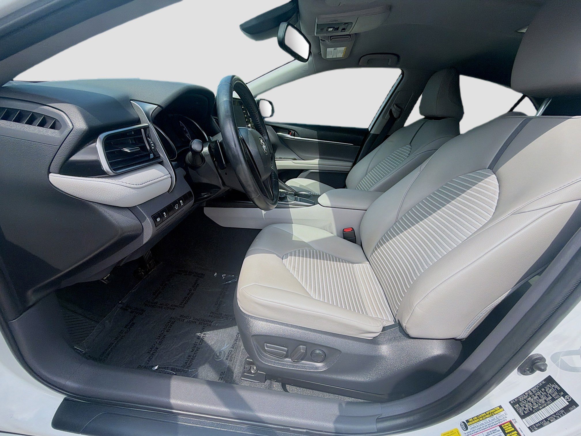 Used 2023 Toyota Camry SE w/ Convenience Package FWD image 19