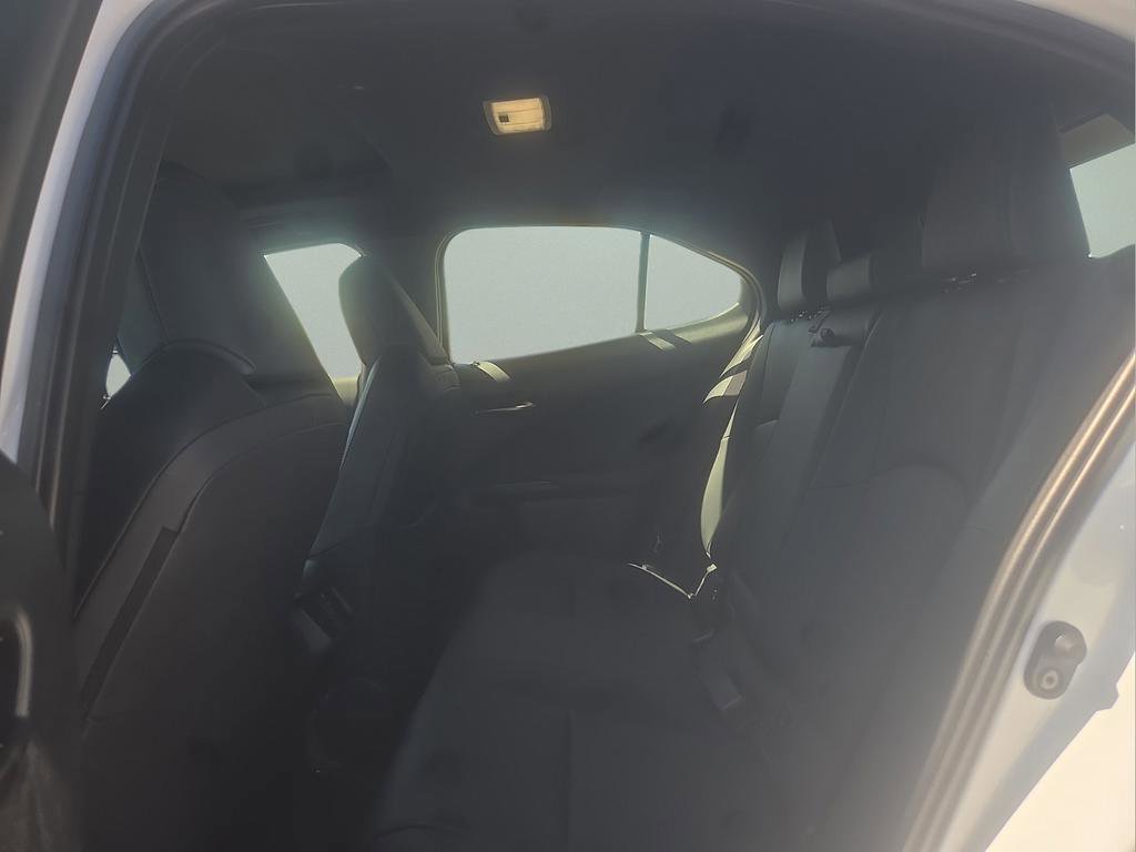 New 2026 Lexus UX 300h FWD image 15