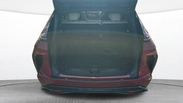 New 2026 Cadillac Lyriq V image 21