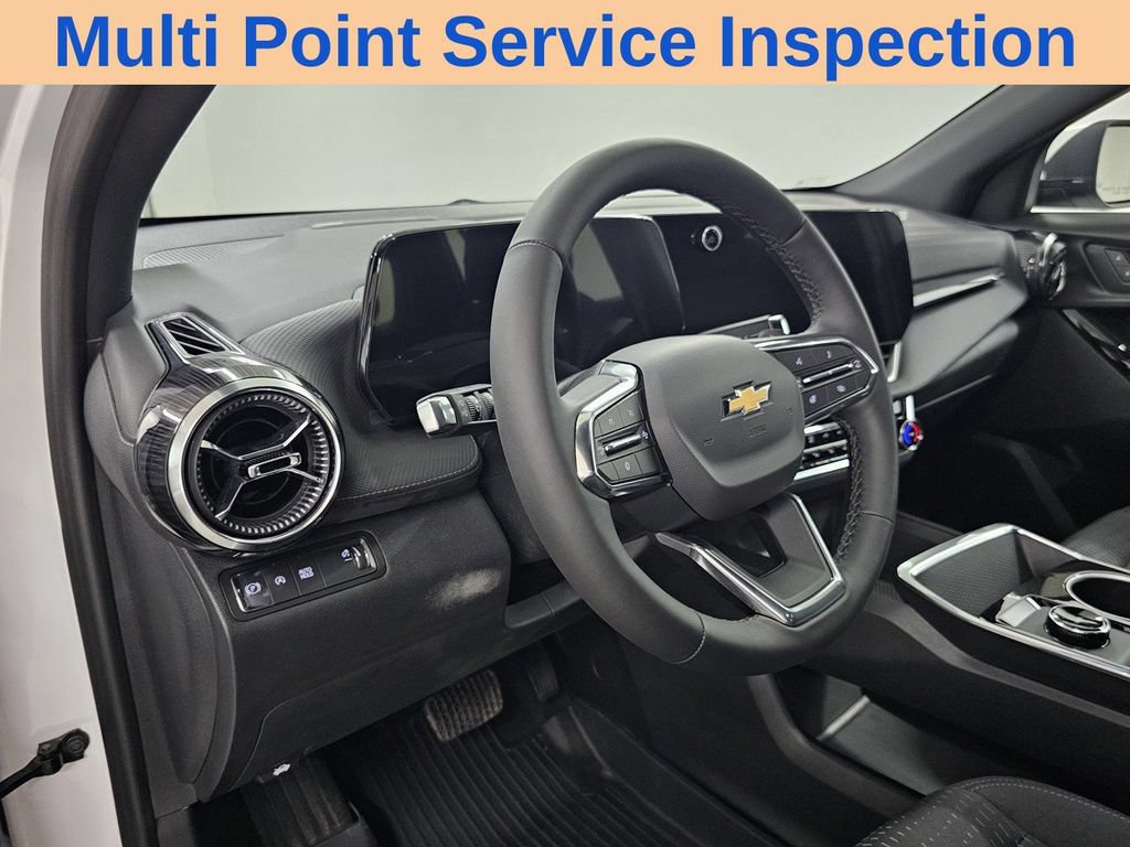 Used 2026 Chevrolet Equinox LT w/ Safety and Technology Package FWD image 12