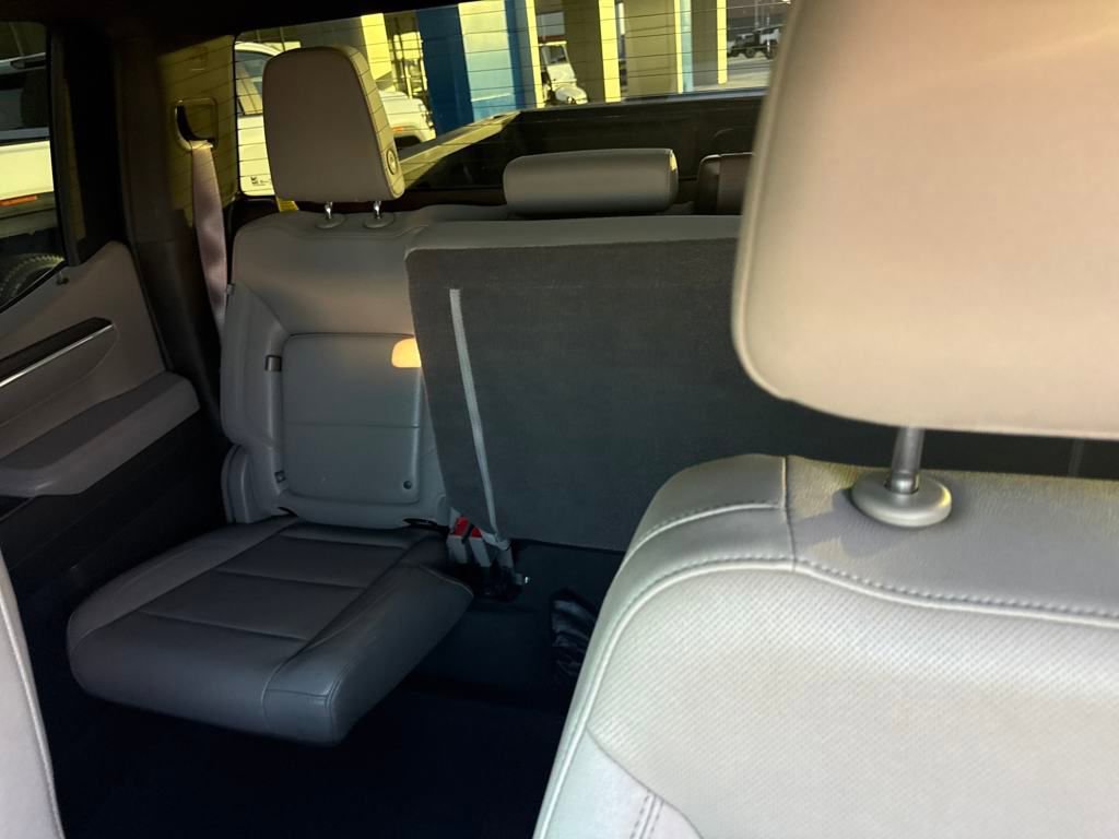 Used 2023 GMC Sierra 1500 SLT image 10