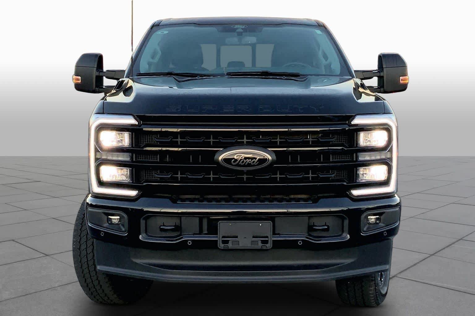 Used 2024 Ford F250 Lariat w/ Lariat Ultimate Package AWD/4WD image 4