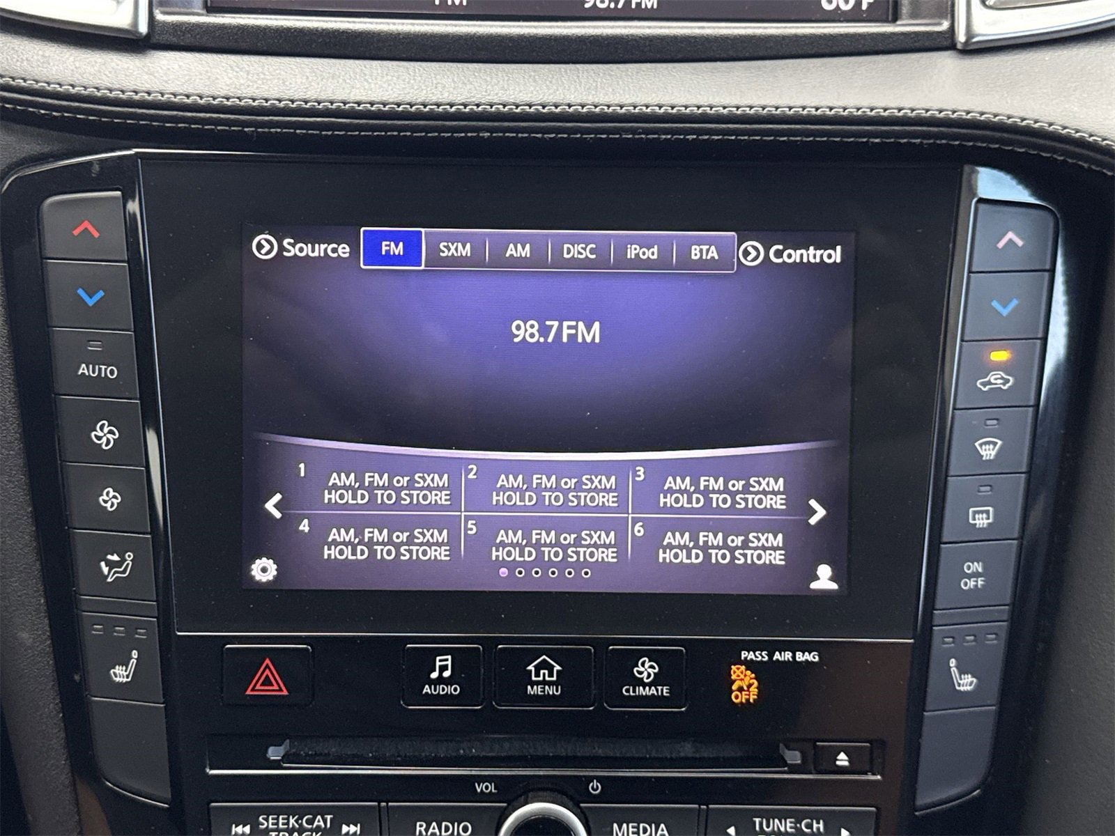 Used 2019 INFINITI QX50 Essential w/ Premium Heat Package image 28