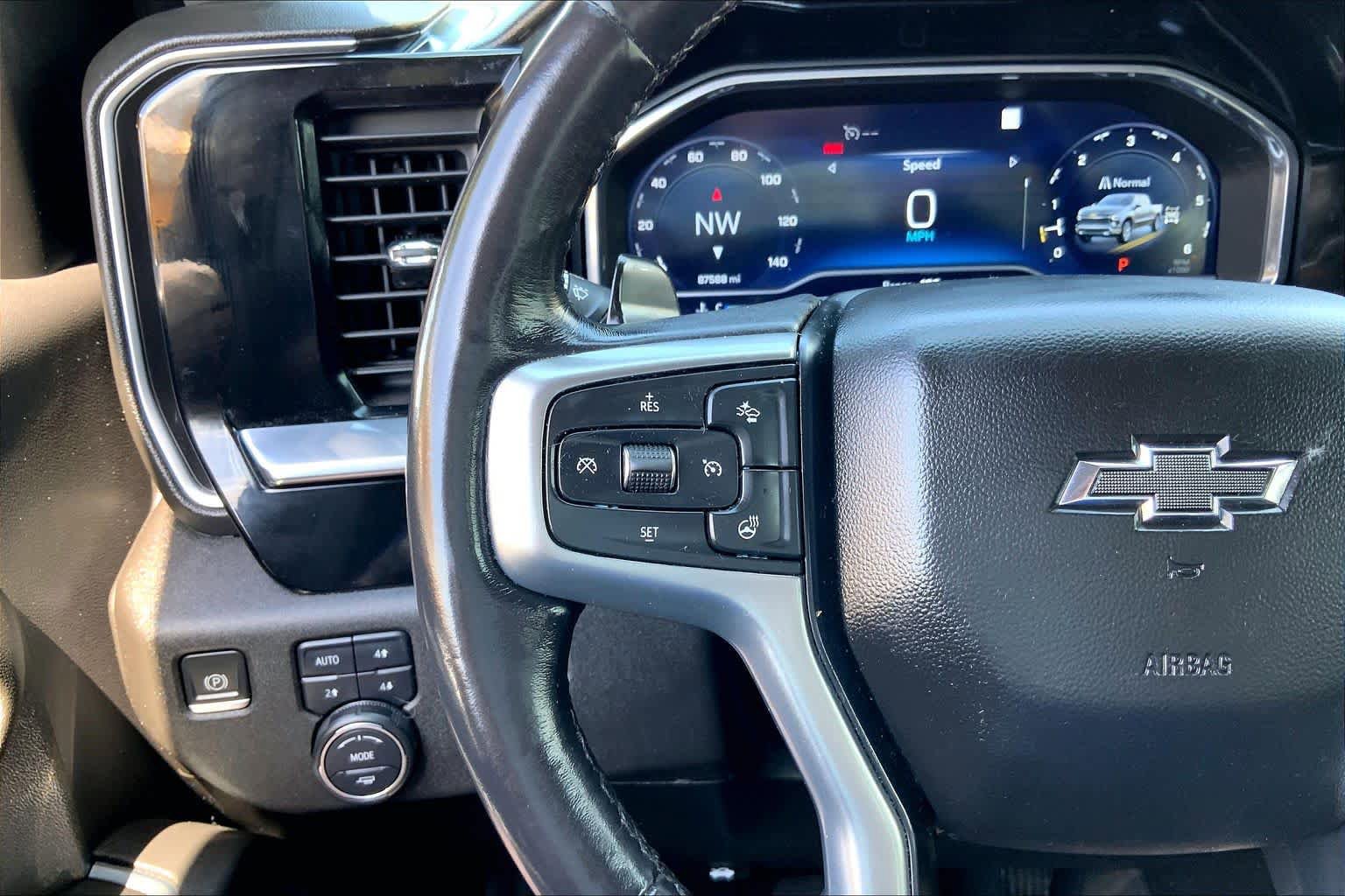 Used 2022 Chevrolet Silverado 1500 RST AWD/4WD image 24