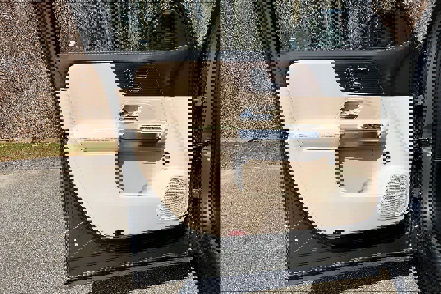 New 2026 Mercedes-Benz GLB 250 4MATIC image 14