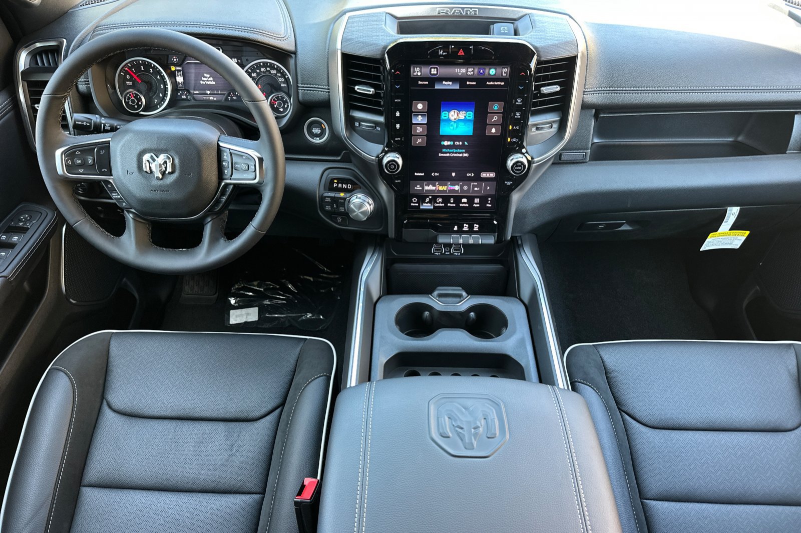 New 2026 RAM 1500 Laramie AWD/4WD image 12