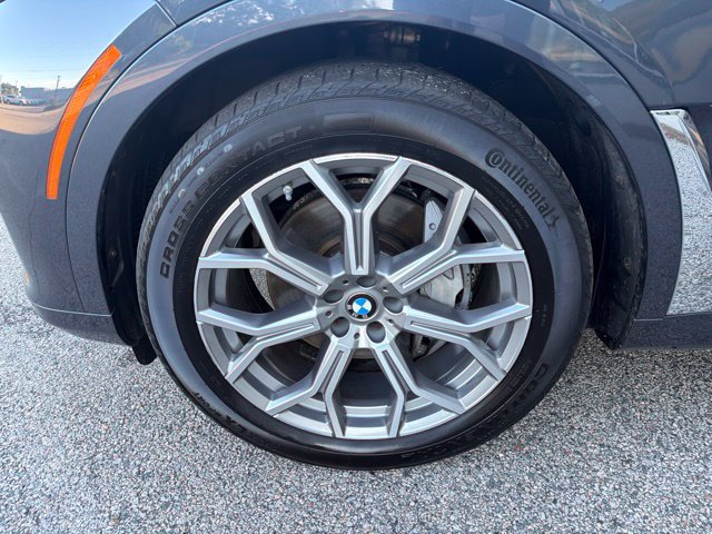 Used 2022 BMW X7 xDrive40i AWD/4WD image 22