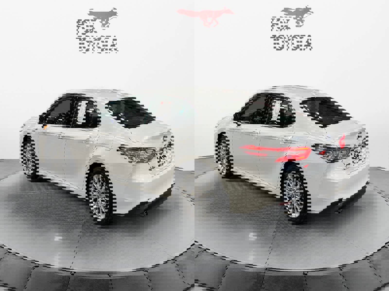 Used 2020 Toyota Camry XLE w/ Sunroof Package image 4