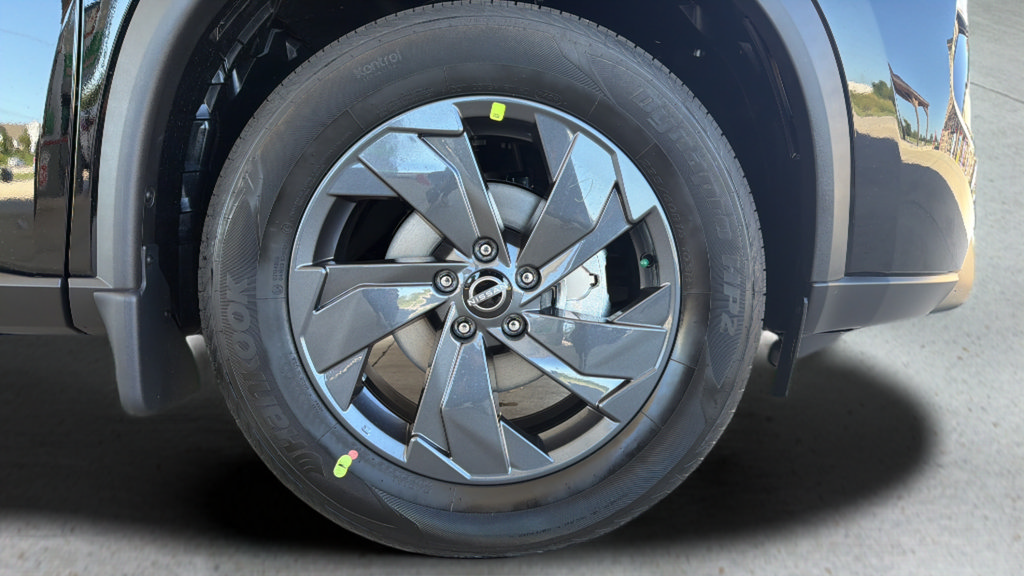New 2026 Nissan Rogue SV AWD/4WD image 12
