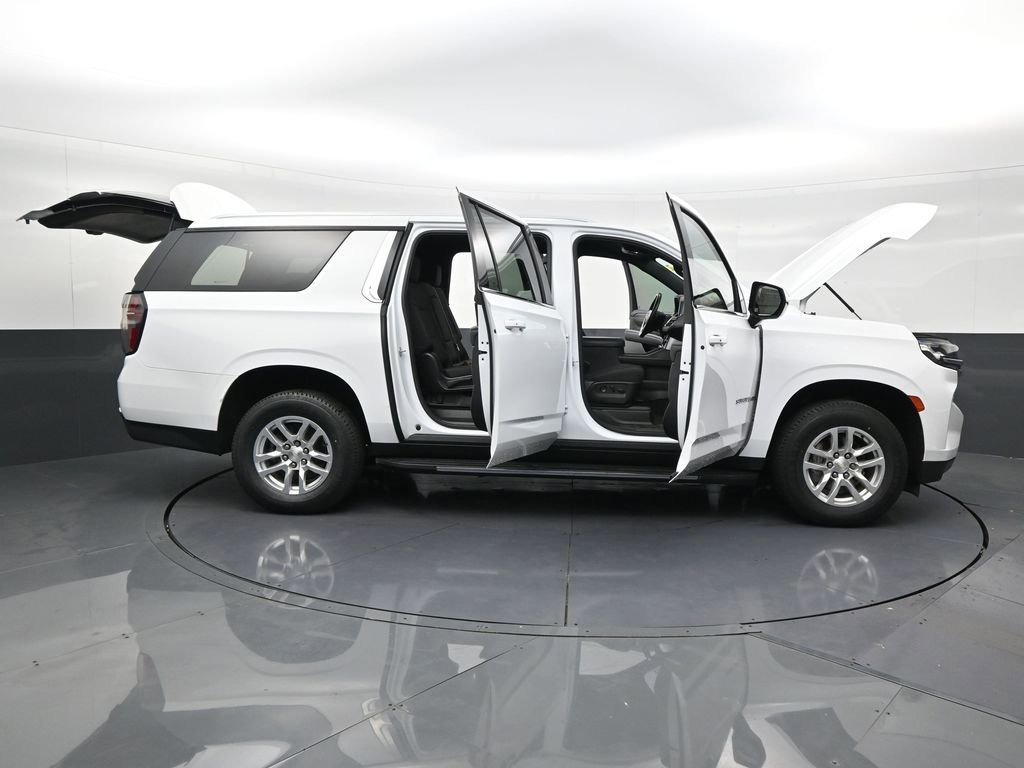 Used 2022 Chevrolet Suburban LS image 29