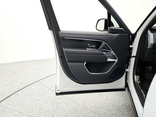 New 2026 Land Rover Range Rover SE AWD/4WD image 27