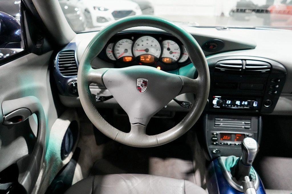 Used 2001 Porsche 911 Carrera image 11