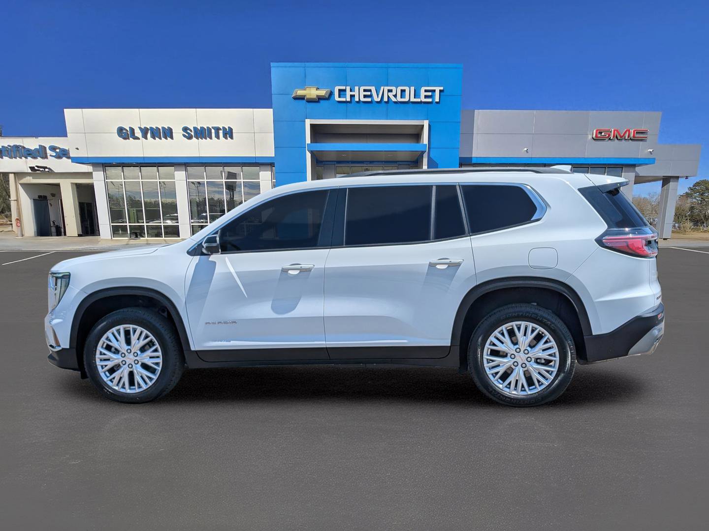 Used 2026 GMC Acadia Elevation w/ Elevation Premium Package FWD image 13