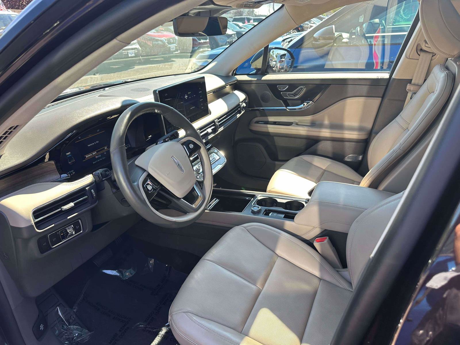 Used 2023 Lincoln Corsair Reserve w/ Equipment Group 201A image 14