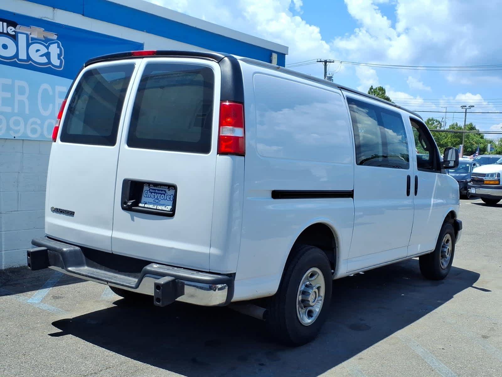 Used 2021 Chevrolet Express 2500 w/ Driver Convenience Package RWD image 6