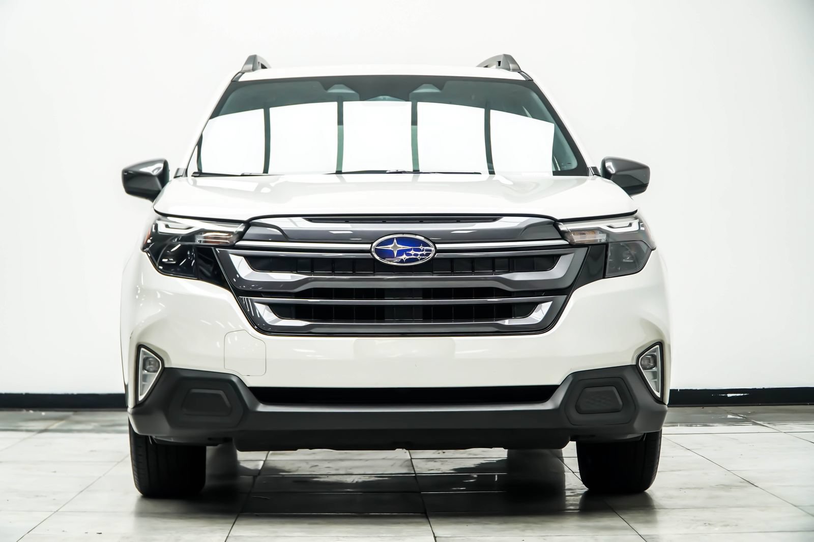 Used 2025 Subaru Forester Premium AWD/4WD image 8