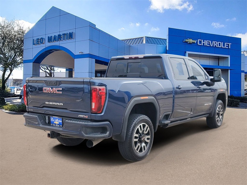 Used 2022 GMC Sierra 2500 AT4 w/ AT4 Preferred Package image 3