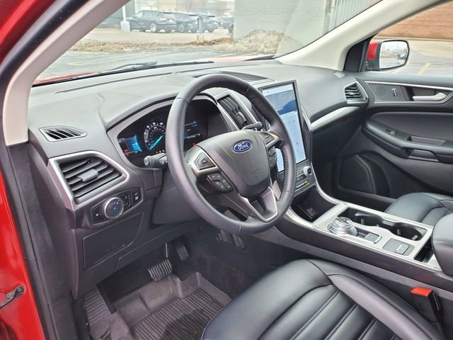 Used 2024 Ford Edge SEL w/ Convenience Package image 11