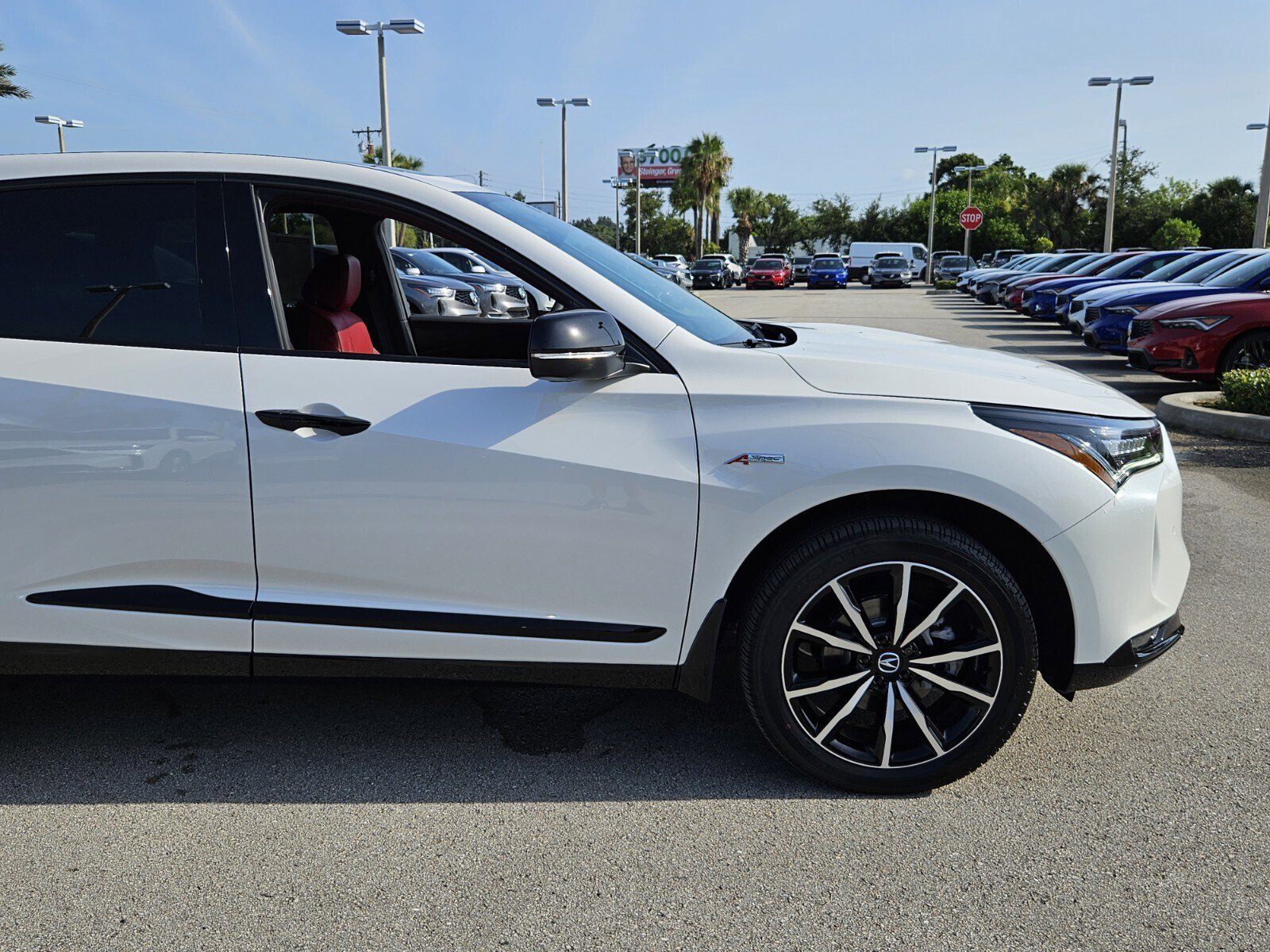 New 2025 Acura RDX A-Spec image 2