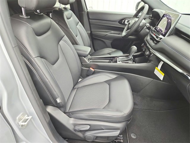 New 2026 Jeep Compass Latitude image 34