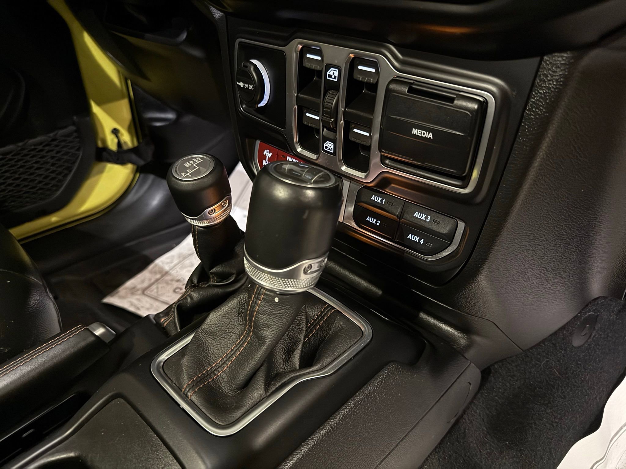 Used 2022 Jeep Wrangler Unlimited Rubicon w/ Trailer Tow Package image 23